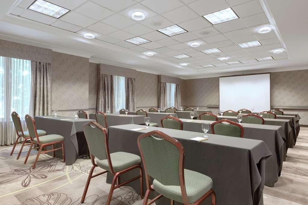 Hilton Garden Inn Springfield Facilities photo