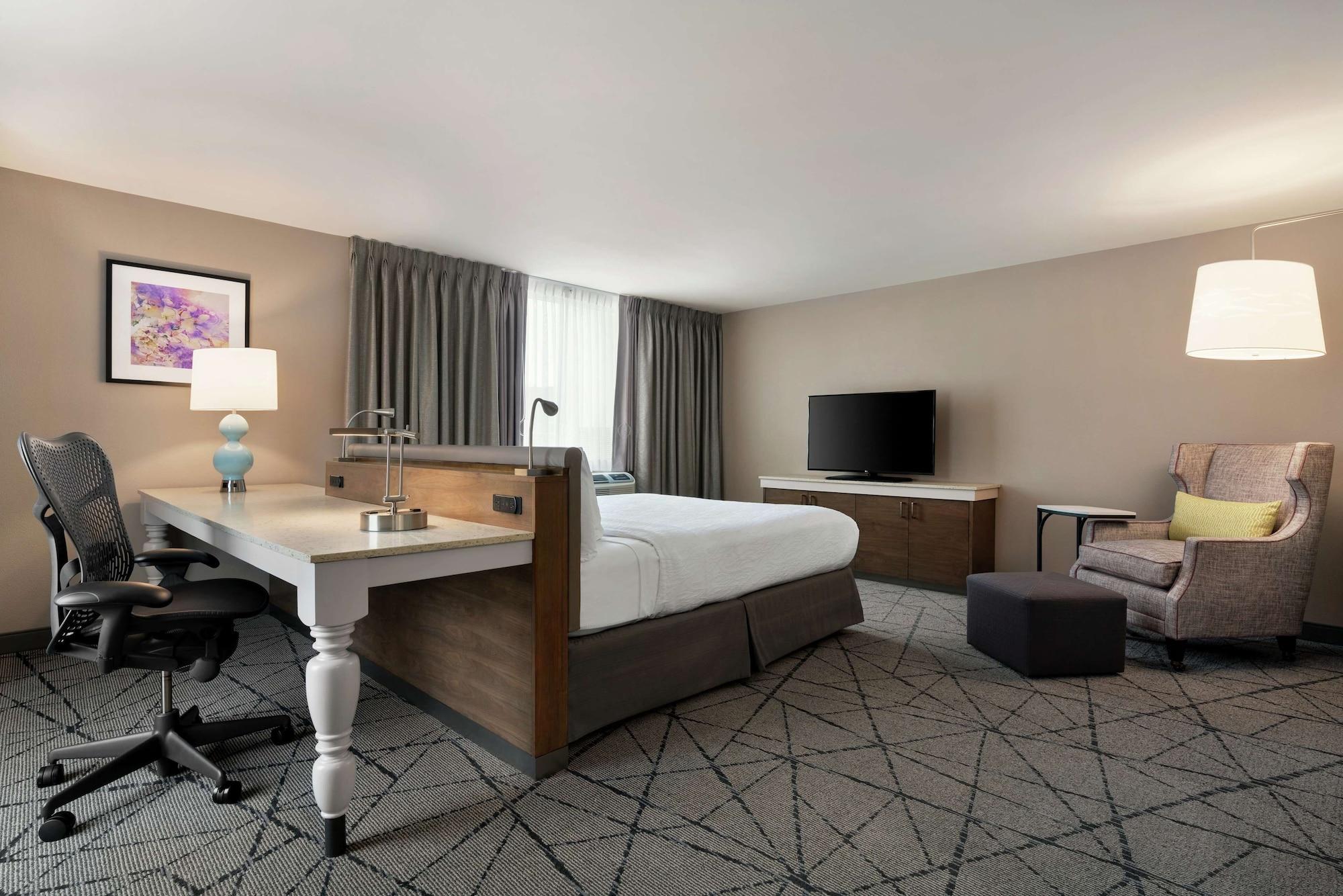 Hilton Garden Inn Springfield Exterior photo
